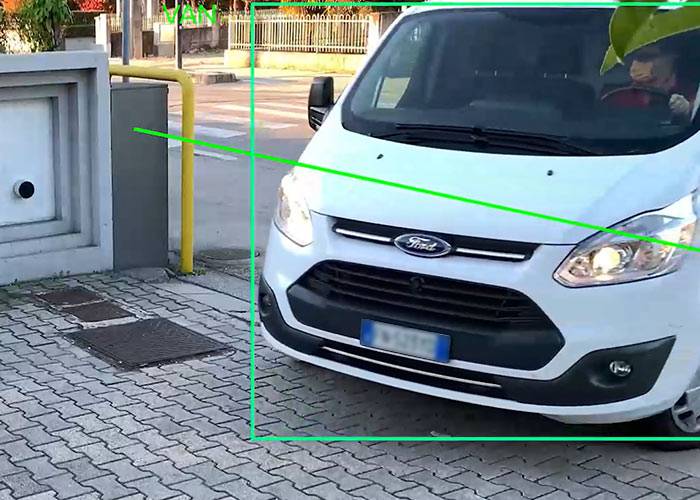 cb-smart-technology-van-car-targa